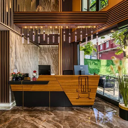 Airport Waves Arnavutkoy