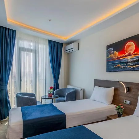 Hotel Airport Waves 4*