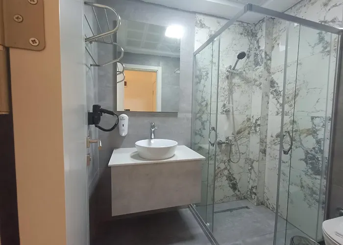 Airport Waves Hotel 4*