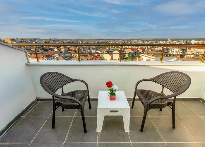 Airport Waves Arnavutkoy